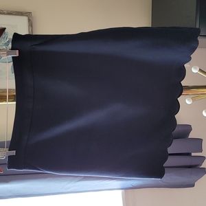 Navy scalloped pencil skirt